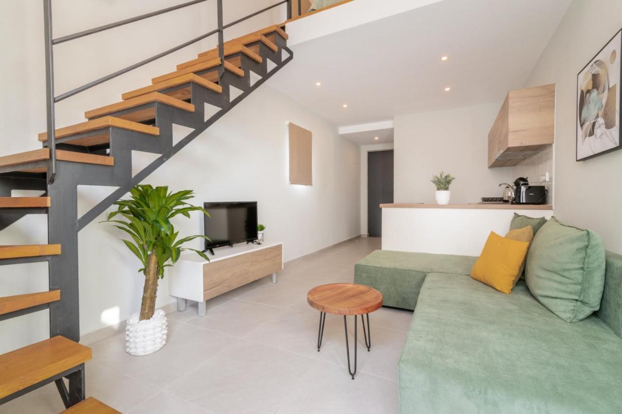 Cosy & Elegant Loft Suite In The City Center 扎金索斯镇 外观 照片